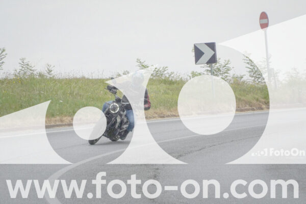 <h1 class="product-title">thumb_FF106989</h1>
