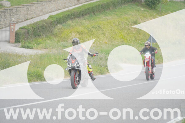 <h1 class="product-title">thumb_FF106997</h1>