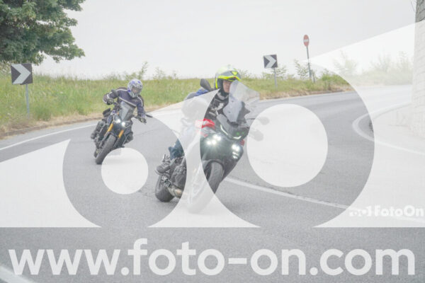 <h1 class="product-title">thumb_FF107031</h1>