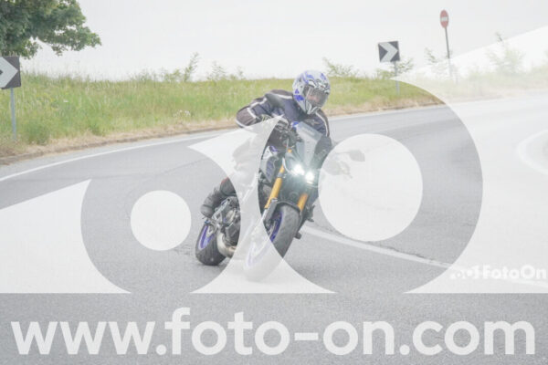 <h1 class="product-title">thumb_FF107035</h1>