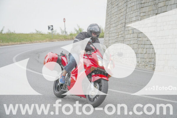 <h1 class="product-title">thumb_FF107075</h1>