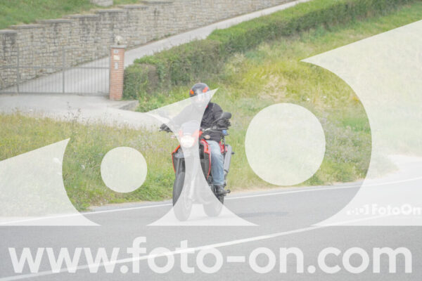 <h1 class="product-title">thumb_FF107089</h1>