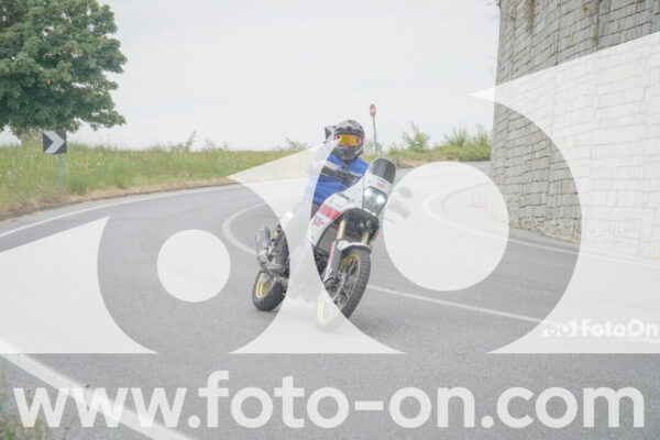 <h1 class="product-title">thumb_FF107112</h1>
