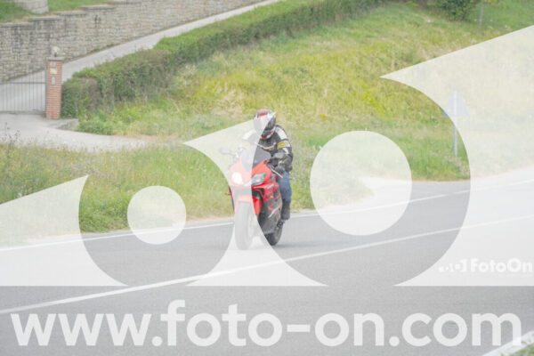 <h1 class="product-title">thumb_FF107123</h1>
