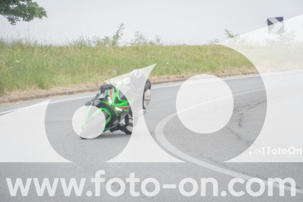 <h1 class="product-title">thumb_FF107188</h1>