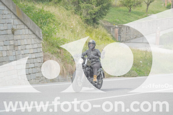 <h1 class="product-title">thumb_FF107192</h1>