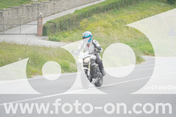<h1 class="product-title">thumb_FF107195</h1>
