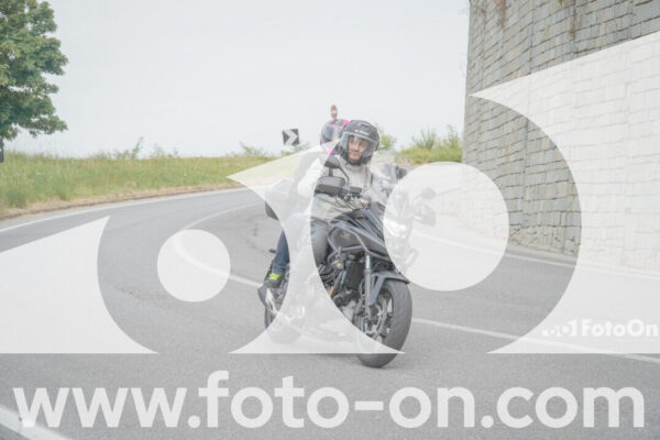 <h1 class="product-title">thumb_FF107202</h1>