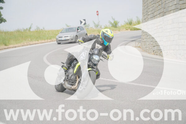 <h1 class="product-title">thumb_FF107214</h1>