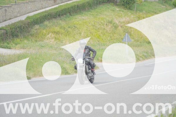 <h1 class="product-title">thumb_FF107227</h1>