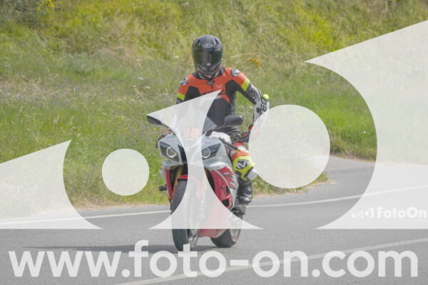 <h1 class="product-title">thumb_FF107253</h1>