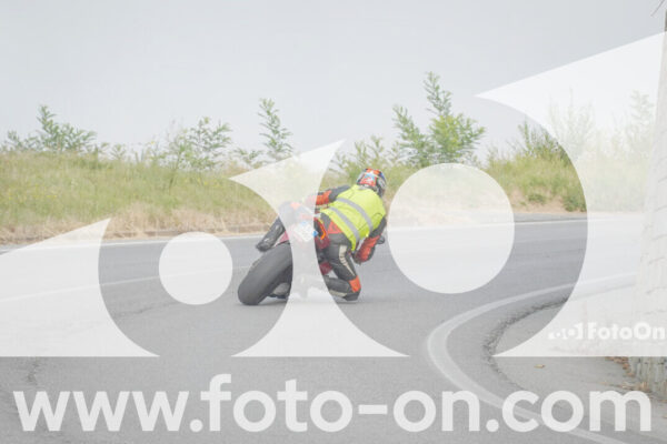 <h1 class="product-title">thumb_FF107313</h1>