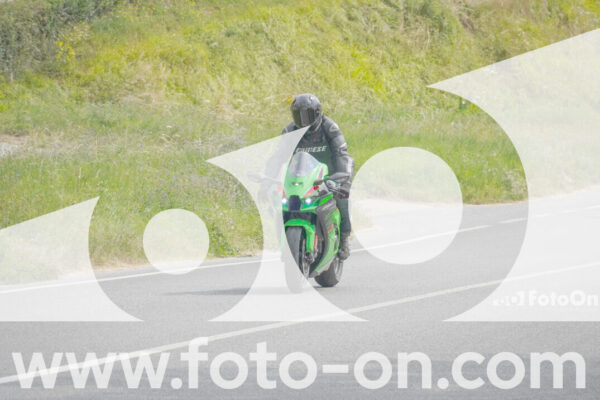 <h1 class="product-title">thumb_FF107418</h1>