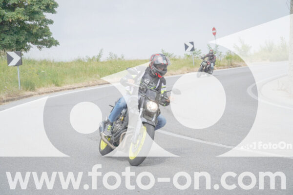 <h1 class="product-title">thumb_FF107462</h1>