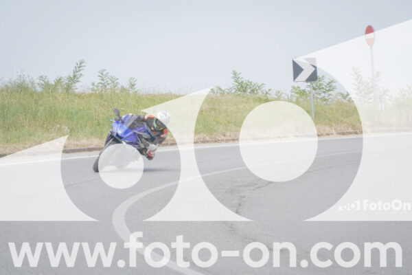 <h1 class="product-title">thumb_FF107706</h1>