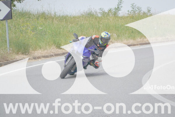<h1 class="product-title">thumb_FF107710</h1>