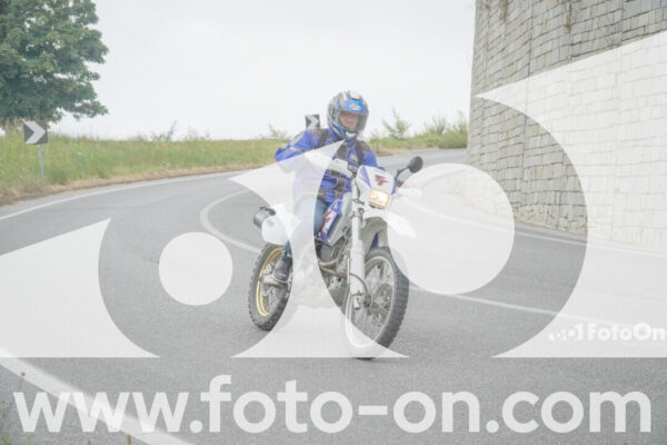 <h1 class="product-title">thumb_FF107778</h1>