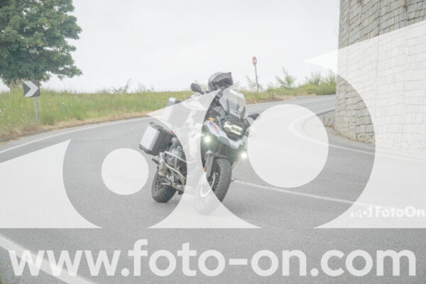 <h1 class="product-title">thumb_FF107781-1</h1>