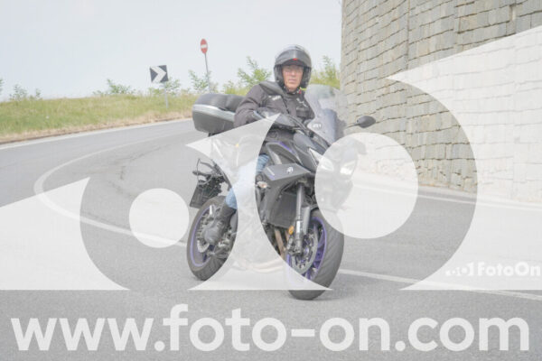 <h1 class="product-title">thumb_FF107787</h1>