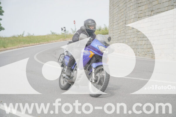 <h1 class="product-title">thumb_FF107827</h1>