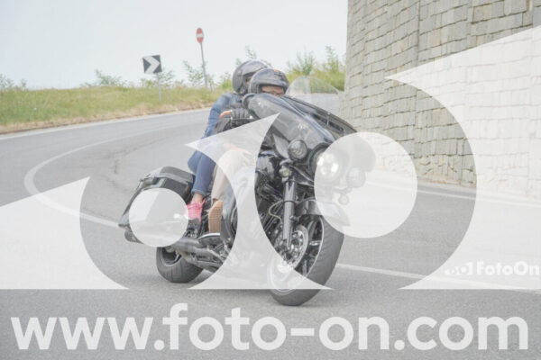<h1 class="product-title">thumb_FF107832</h1>