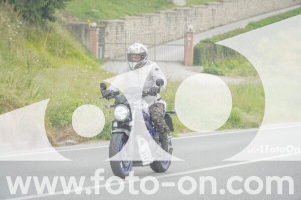 <h1 class="product-title">thumb_FF107838</h1>