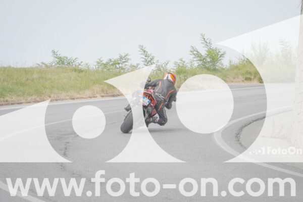 <h1 class="product-title">thumb_FF107911</h1>