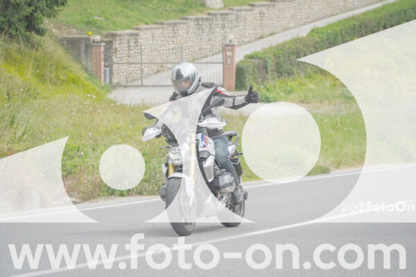 <h1 class="product-title">thumb_FF107923</h1>