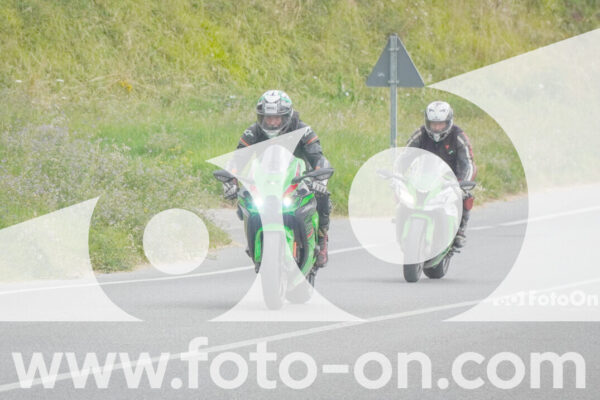 <h1 class="product-title">thumb_FF107951</h1>