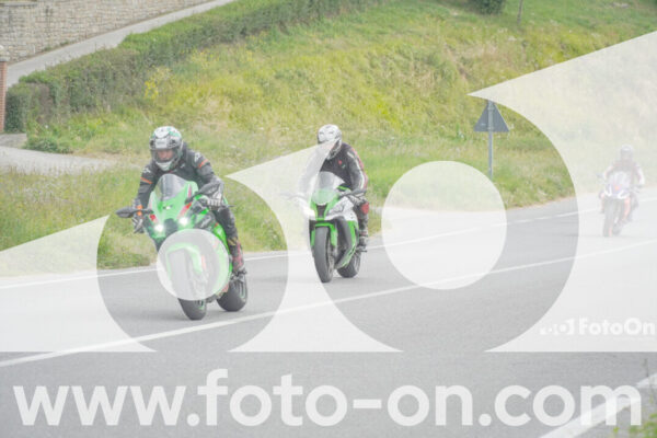 <h1 class="product-title">thumb_FF107952</h1>