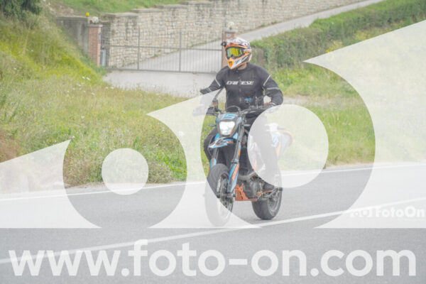 <h1 class="product-title">thumb_FF107967</h1>