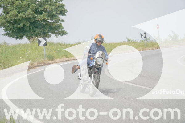 <h1 class="product-title">thumb_FF107979</h1>