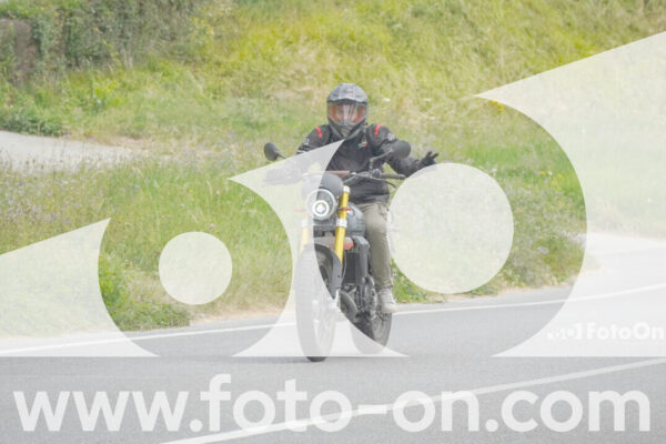 <h1 class="product-title">thumb_FF107995</h1>