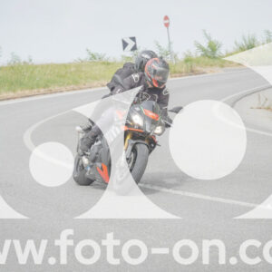 thumb_FF108001-1