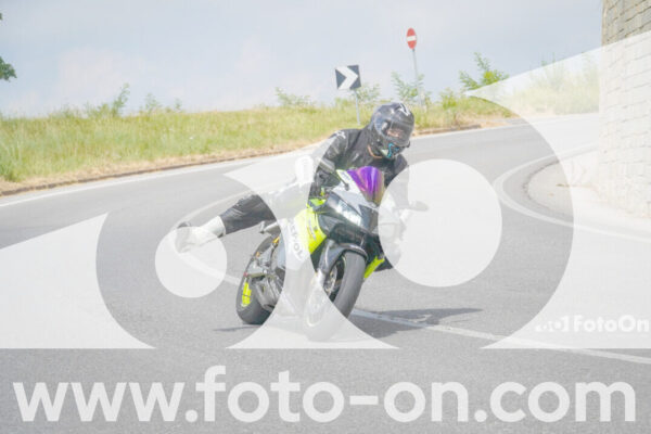 <h1 class="product-title">thumb_FF108162</h1>