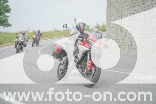 <h1 class="product-title">thumb_FF108174</h1>