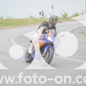 thumb_FF108242