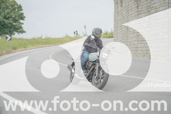 <h1 class="product-title">thumb_FF108255</h1>