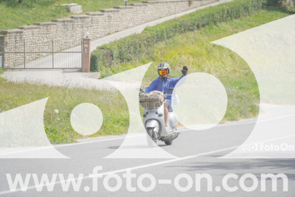 <h1 class="product-title">thumb_FF108258</h1>
