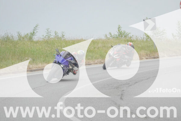 <h1 class="product-title">thumb_FF108261</h1>