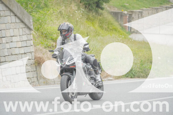 <h1 class="product-title">thumb_FF108312</h1>
