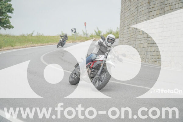 <h1 class="product-title">thumb_FF108343</h1>