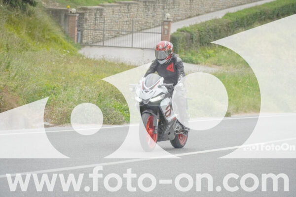 <h1 class="product-title">thumb_FF108397</h1>
