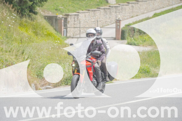 <h1 class="product-title">thumb_FF108402</h1>