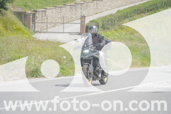 <h1 class="product-title">thumb_FF108409</h1>