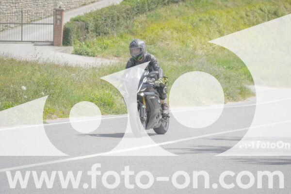 <h1 class="product-title">thumb_FF108424</h1>