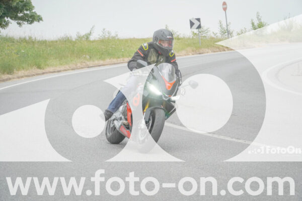 <h1 class="product-title">thumb_FF108433</h1>