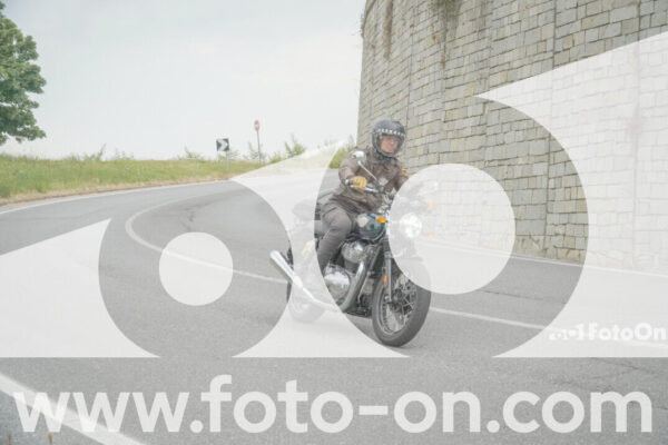 <h1 class="product-title">thumb_FF108449</h1>