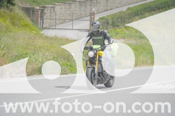 <h1 class="product-title">thumb_FF108469</h1>