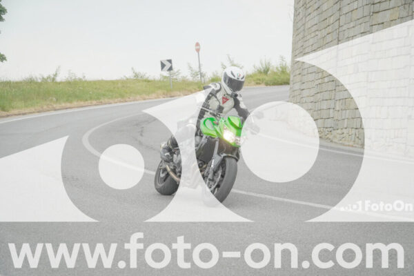 <h1 class="product-title">thumb_FF108503</h1>